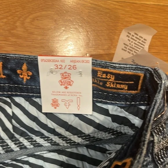 NWT Rock Revival Arjean easy ankle skinny jeans size 32/26. - Picture 4 of 15